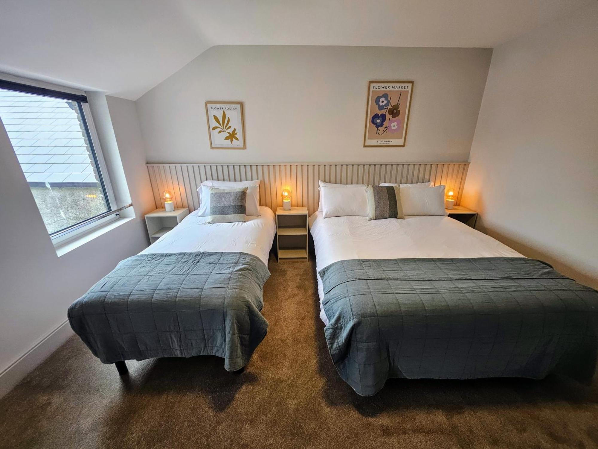 Tatlers Guest House 罗斯康芒 外观 照片