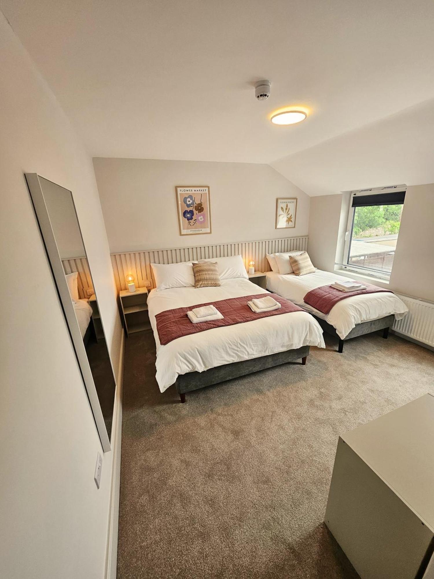 Tatlers Guest House 罗斯康芒 外观 照片